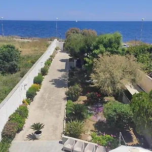  Apartament Seagull - Front And Sea View & Airport